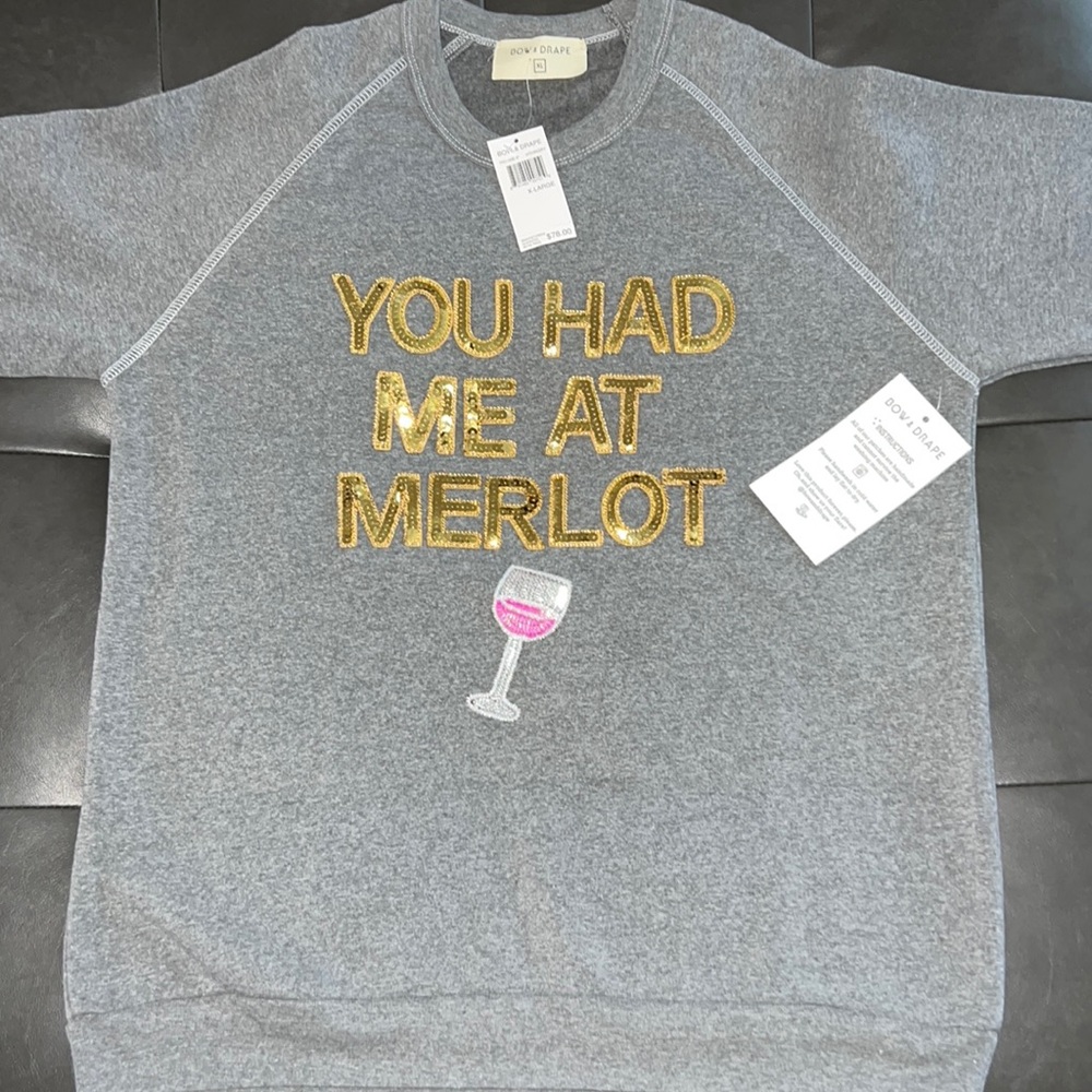 🚫SOLD🚫 Sweatshirt - Picture 2 of 3